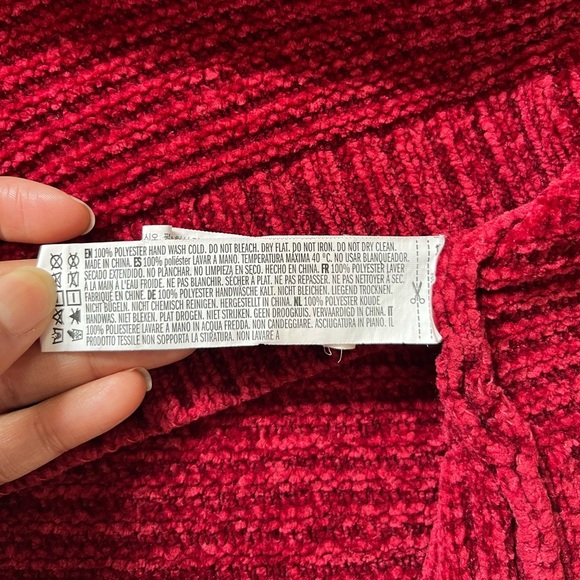 Chenille Maroon Crop Sweater L | Cozy Fall Style - Picture 9 of 13